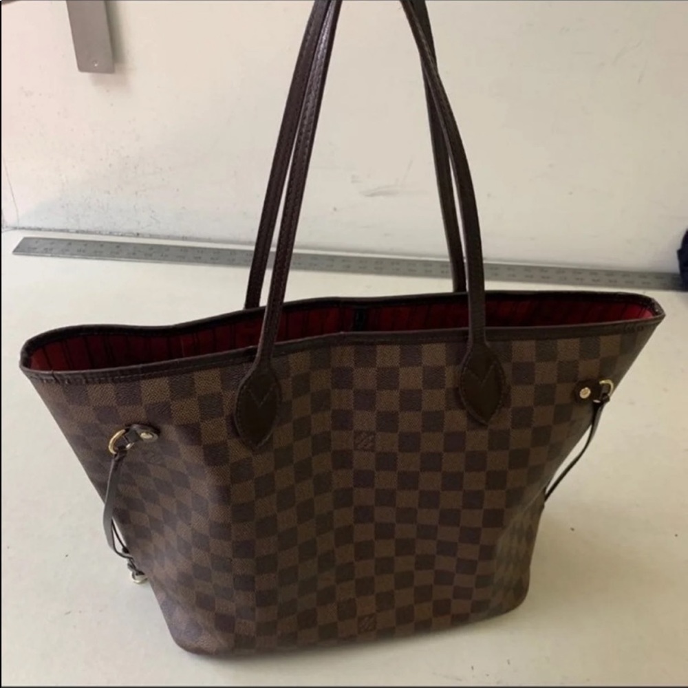 ✨ SOLD✨ LOUIS VUITTON MM - Picture 1 of 8